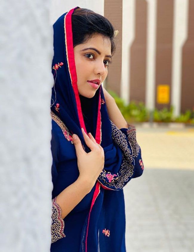 Athulya Ravi Instagram Stills
